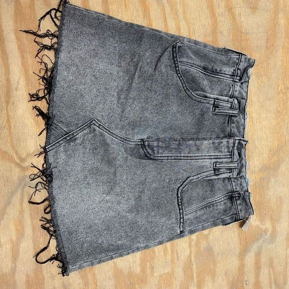 Free People East Of Eden Denim Mini Skirt, Gray Jean Size 27 (US 4), MSRP $78 - Picture 3 of 10